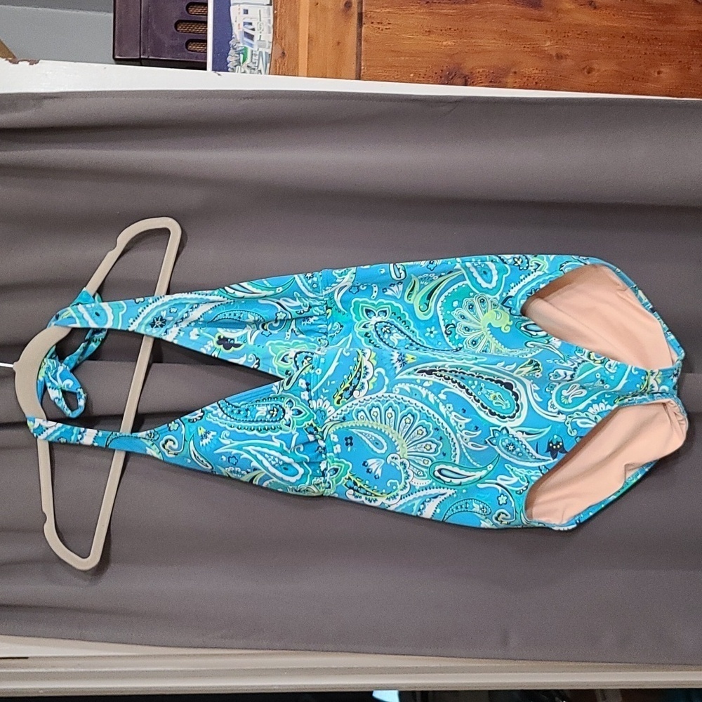 Land's End Womens Swimsuit Halter Style One Piece Aqua‎ Paisley Bra Sz 16 EUC